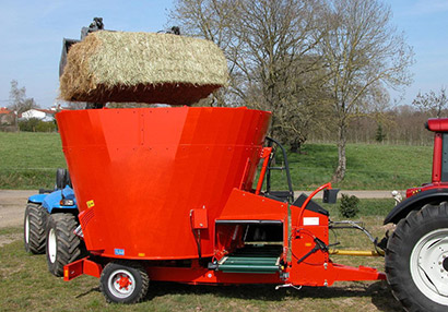 LIVESTOCK EQUIPMENT