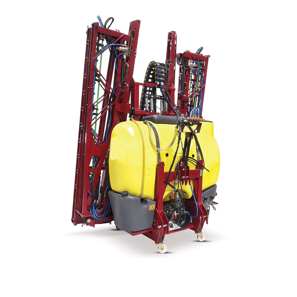 ALFA M FIELD SPRAYING MACHINE